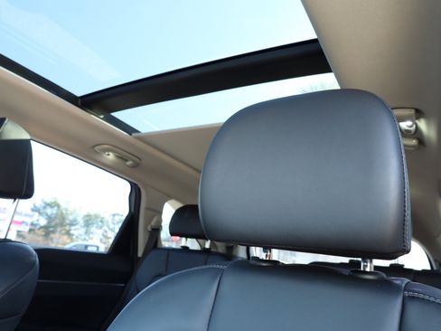 Used 2023 Kia Sorento X-Line EX image 16