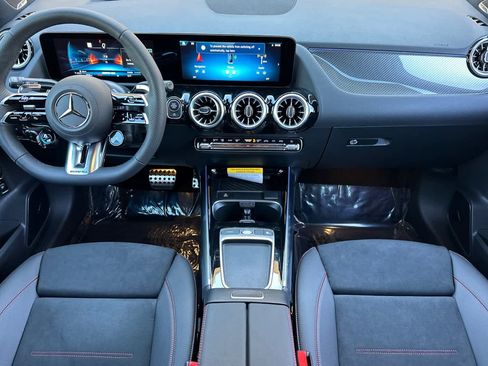 New 2026 Mercedes-Benz GLA 35 AMG 4MATIC image 12