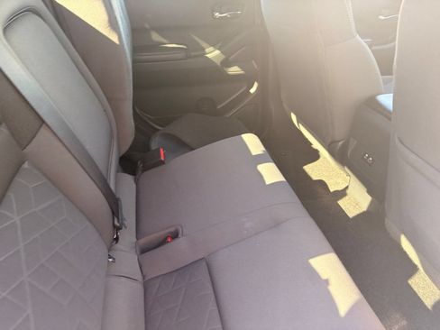 Certified 2025 Nissan Frontier SV RWD image 15