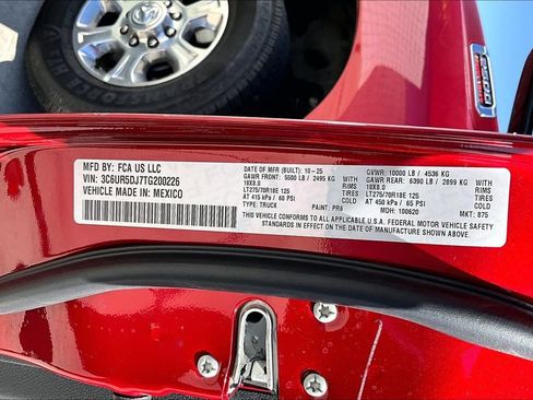 Certified 2026 RAM 2500 Big Horn AWD/4WD image 31