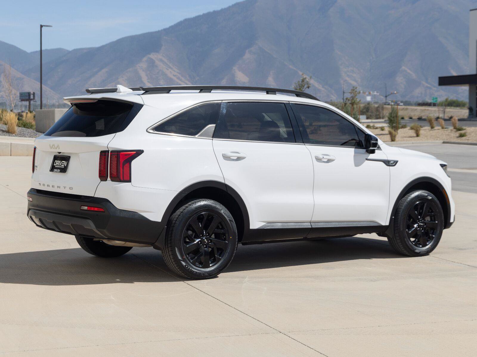 Used 2022 Kia Sorento S AWD/4WD image 9