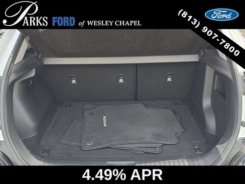 Used 2022 Hyundai Kona SEL w/ Cargo Package FWD image 8
