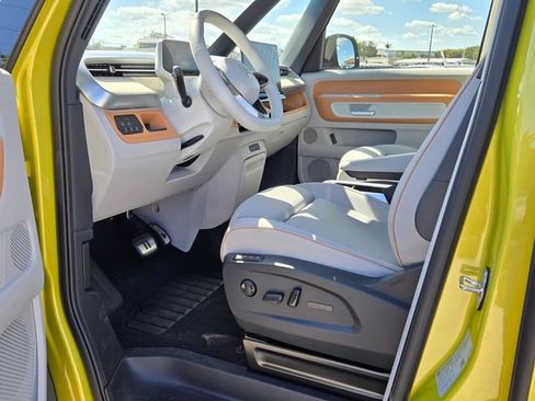 New 2025 Volkswagen ID. Buzz Pro S Plus image 12