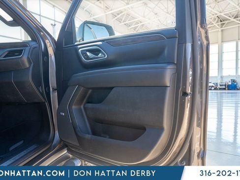 Used 2021 Chevrolet Tahoe Z71 w/ Z71 Signature Package image 26