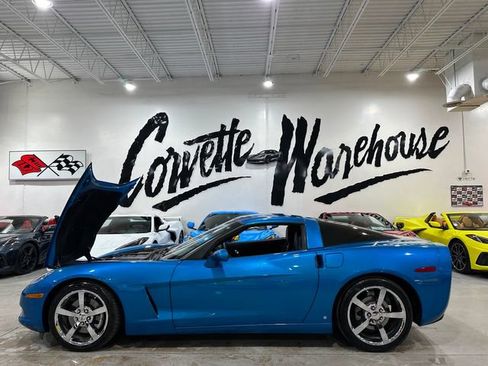 Used 2009 Chevrolet Corvette Coupe RWD image 2