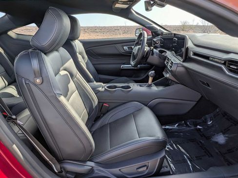 Used 2025 Ford Mustang GT Premium RWD image 18