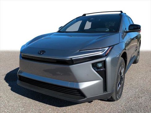 Certified 2026 Toyota bZ XLE image 1