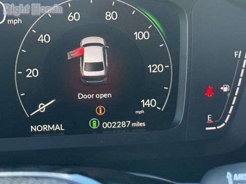 Used 2025 Honda Civic Sport Touring image 17