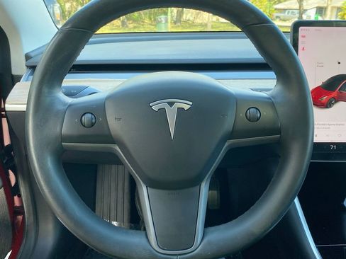 Used 2018 Tesla Model 3 Long Range image 17