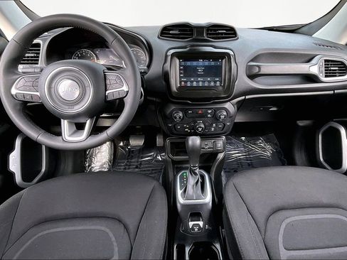 Used 2021 Jeep Renegade Latitude image 7