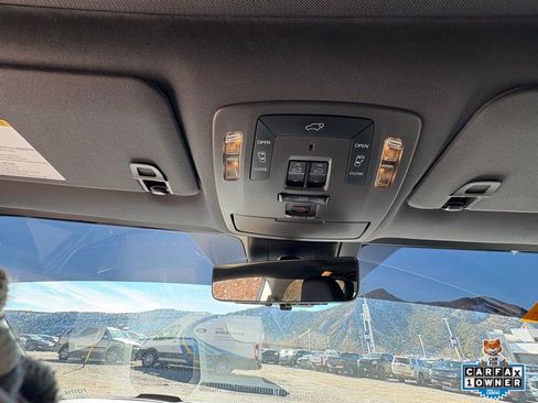 Used 2024 Toyota Sienna Platinum image 22