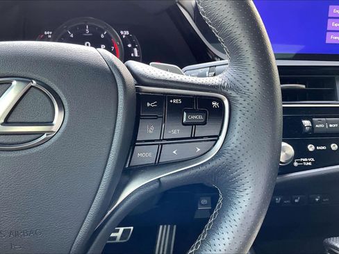 Used 2023 Lexus ES 350 F Sport w/ Accessory Package (Z2) image 25