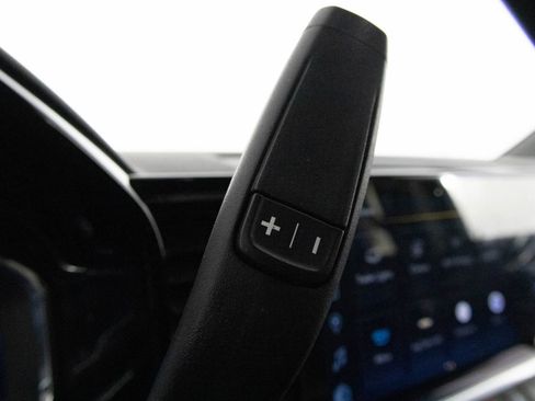 Used 2023 Chevrolet Silverado 1500 LT image 26