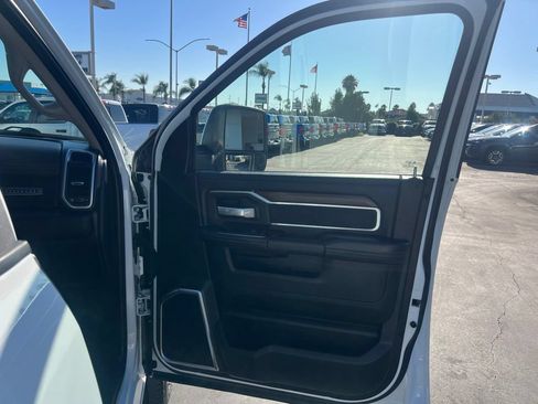 Used 2024 RAM 2500 Laramie w/ Safety Group AWD/4WD image 46
