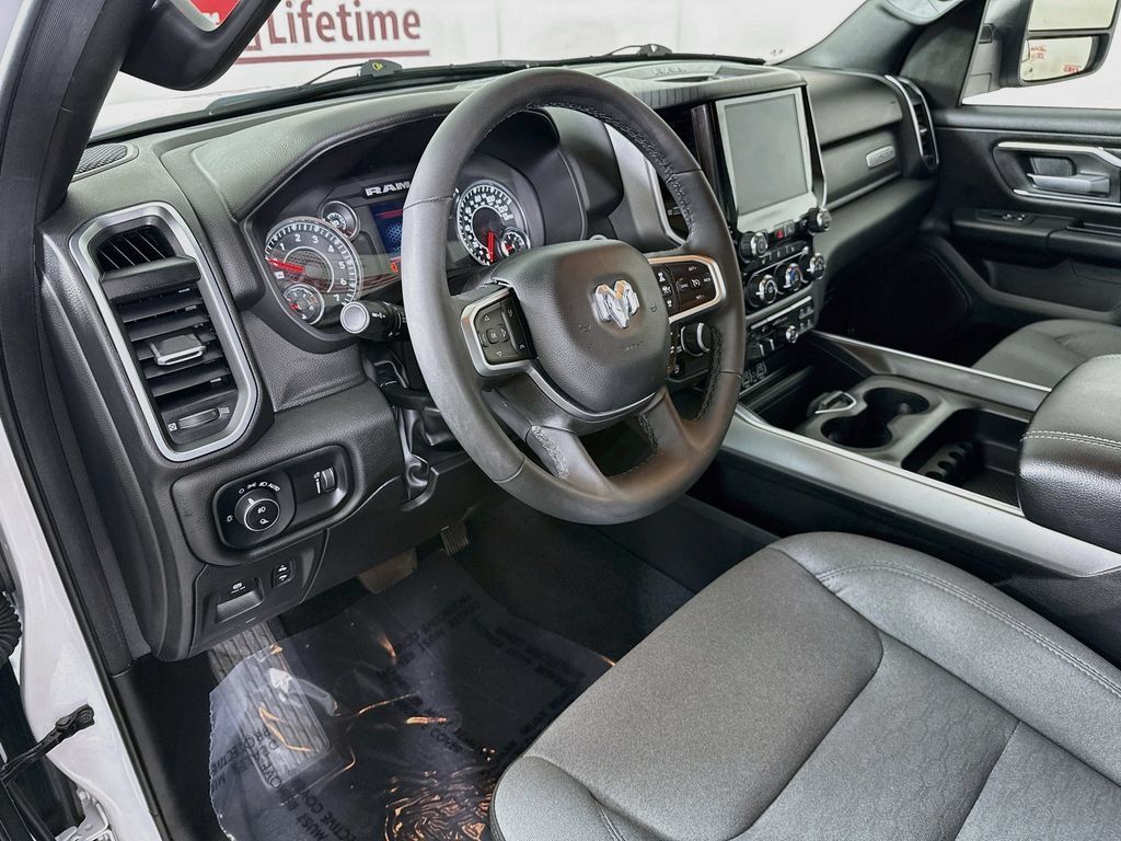Used 2025 RAM 1500 Big Horn AWD/4WD image 19