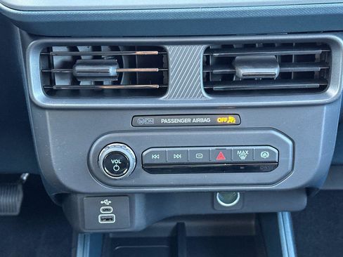 New 2026 Ford Maverick XL image 16