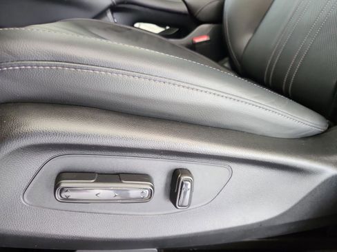 Used 2023 Honda HR-V EX-L image 14