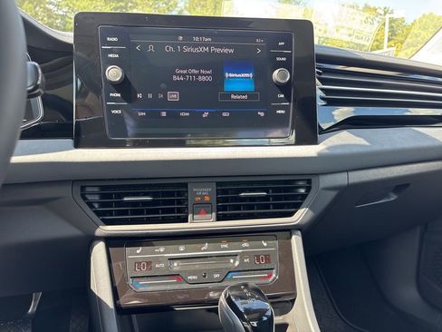 New 2025 Volkswagen Jetta SE image 19