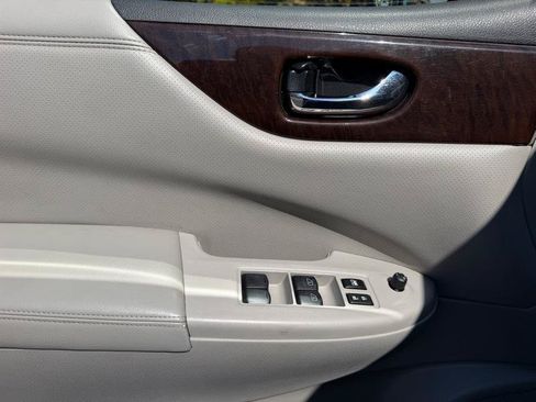 Used 2015 Nissan Quest SV FWD image 36
