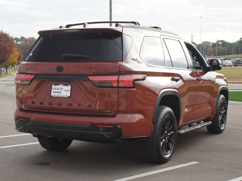 Used 2025 Toyota Sequoia Limited image 24