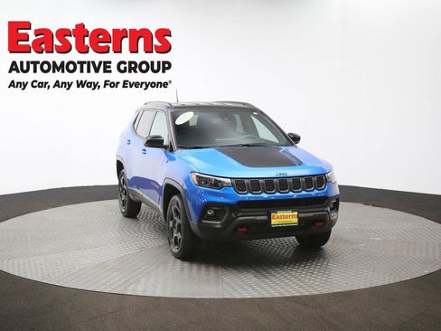 Used 2023 Jeep Compass Trailhawk AWD/4WD image 51