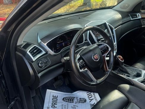 Used 2015 Cadillac SRX Luxury image 8