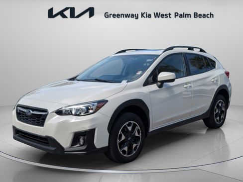 Used 2019 Subaru Crosstrek 2.0i Premium AWD/4WD image 3
