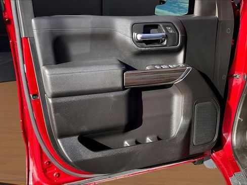 Used 2021 Chevrolet Silverado 1500 RST image 9