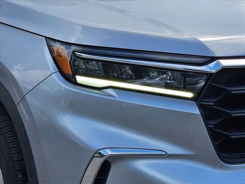 Used 2025 Honda Pilot EX-L image 5