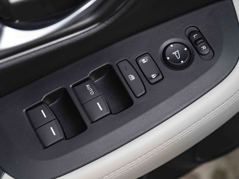 Used 2026 Honda HR-V LX image 37