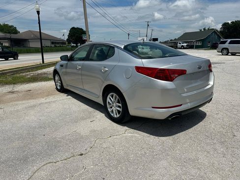 Used 2012 Kia Optima LX FWD image 7