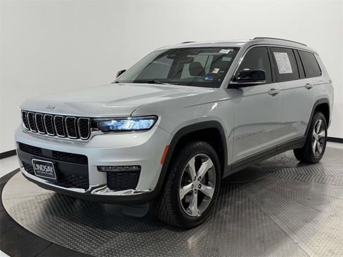 Certified 2022 Jeep Grand Cherokee L Limited image 3