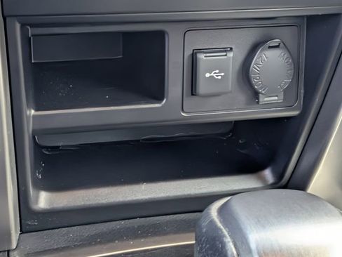 Used 2022 Toyota 4Runner SR5 Premium w/ Moonroof Package image 18