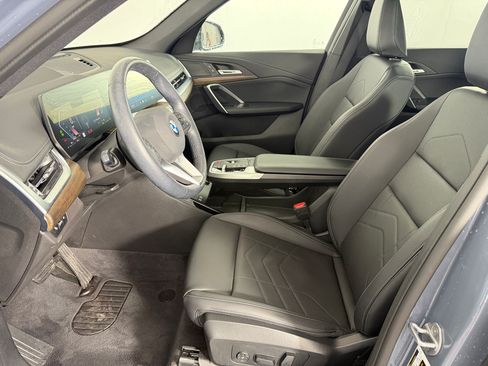 Used 2025 BMW X1 xDrive28i AWD/4WD image 5