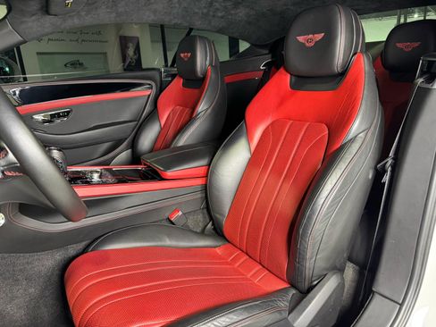 Used 2020 Bentley Continental GT image 10