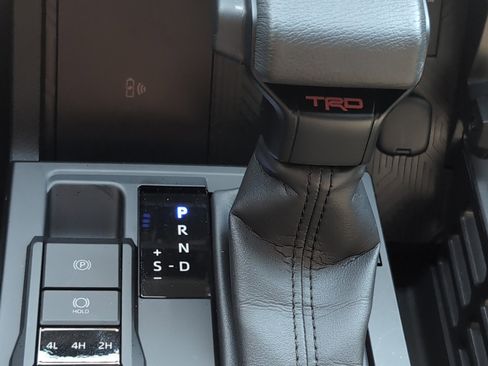 Certified 2025 Toyota Tacoma TRD Off-Road w/ TRD Off Road Premium Package image 26