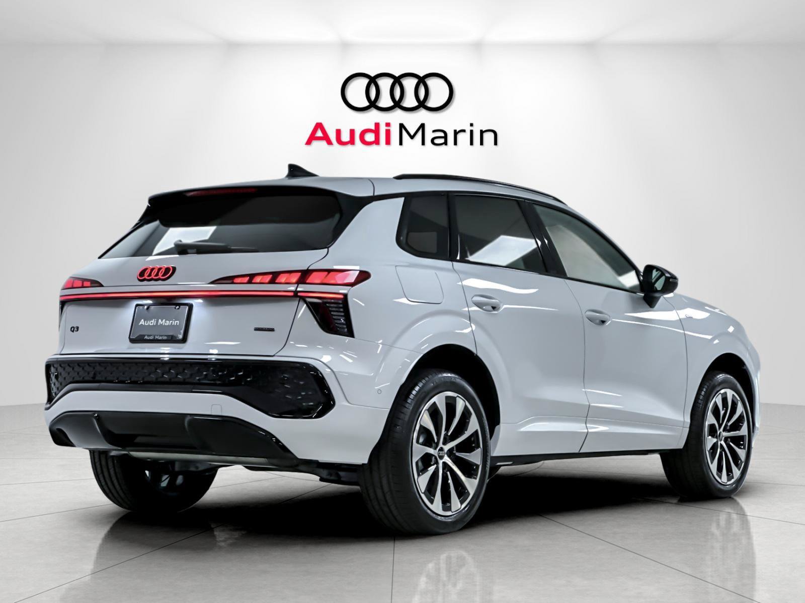 New 2026 Audi Q3 quattro 2.0T AWD/4WD image 5