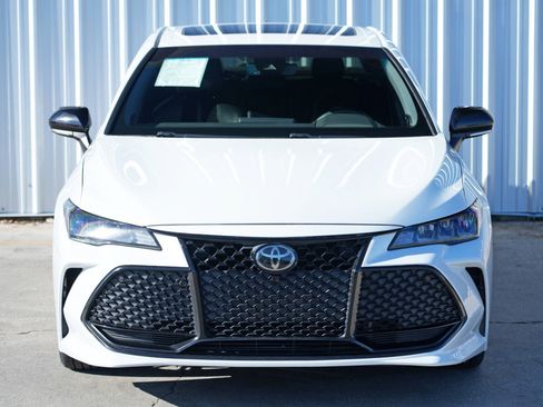Used 2021 Toyota Avalon XSE image 45