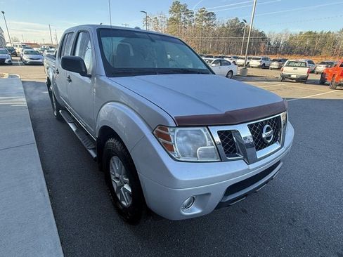 Used 2017 Nissan Frontier SV w/ SV Value Truck Package image 8