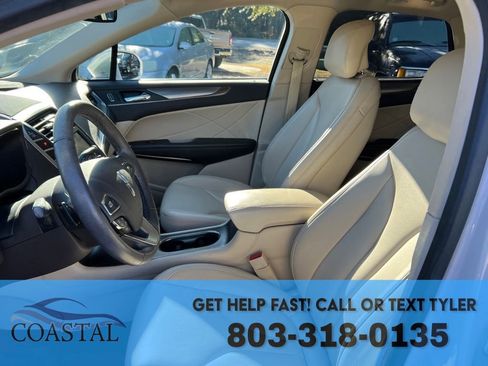 Used 2019 Lincoln MKC Premiere image 11