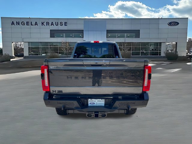 New 2026 Ford F250 Lariat w/ Black Appearance Package AWD/4WD image 8