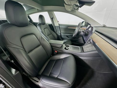 Used 2022 Tesla Model 3 image 29