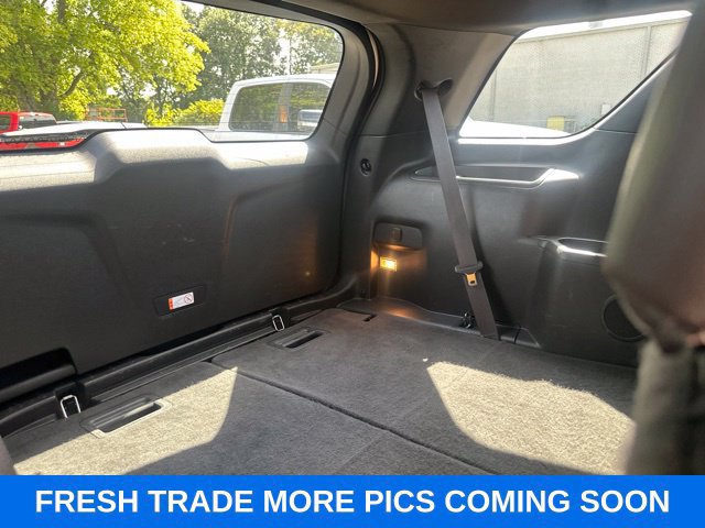 Used 2015 Ford Explorer XLT w/ Equipment Group 202B FWD image 13