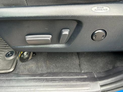 Used 2016 Toyota Tundra SR5 w/ SR5 Upgrade Package image 12