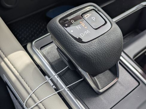 New 2026 Nissan Pathfinder SL image 21