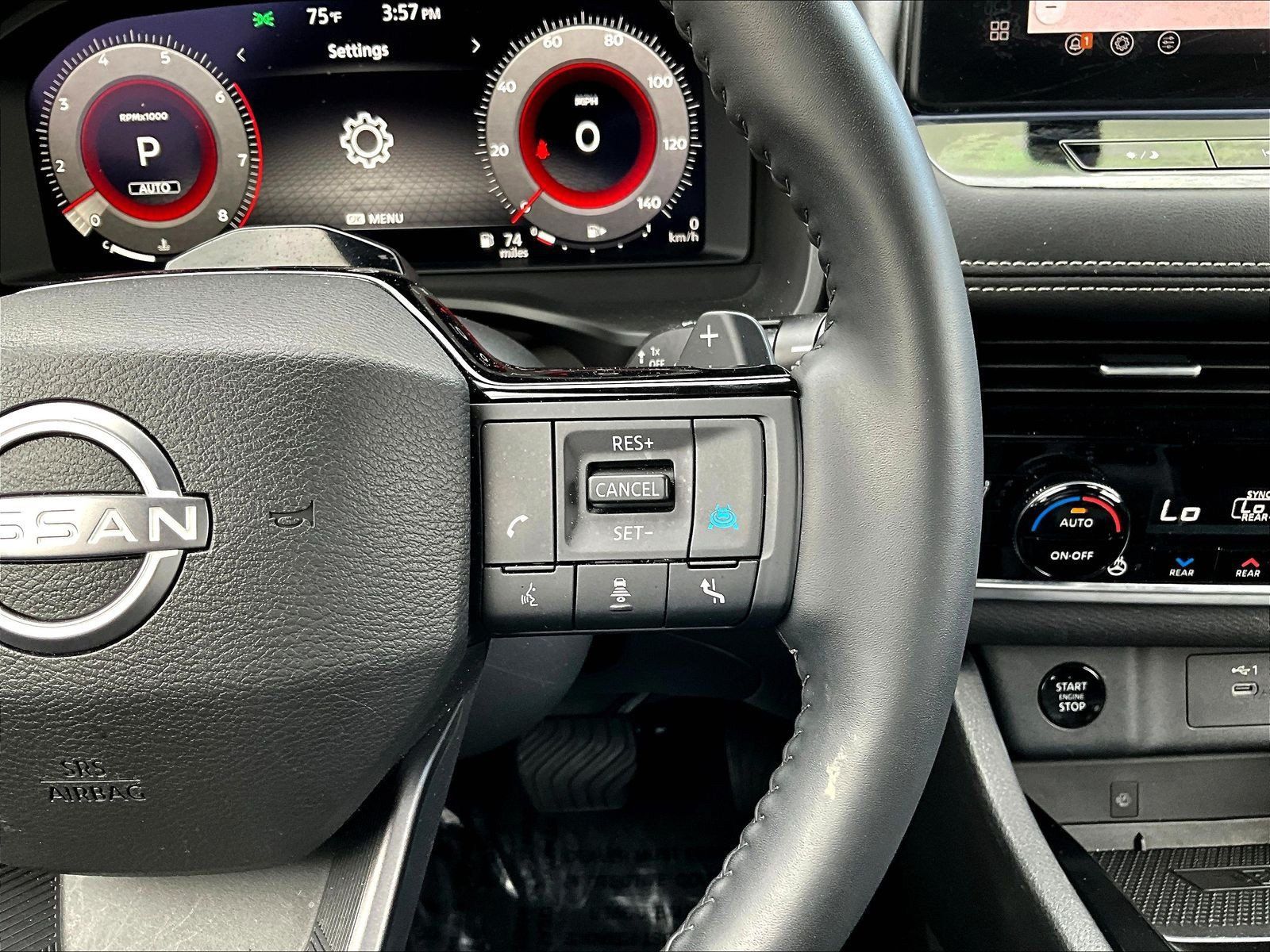Certified 2025 Nissan Rogue SL w/ Tech Package AWD/4WD image 15