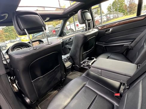 Used 2014 Mercedes-Benz E 350 4MATIC Sedan image 22