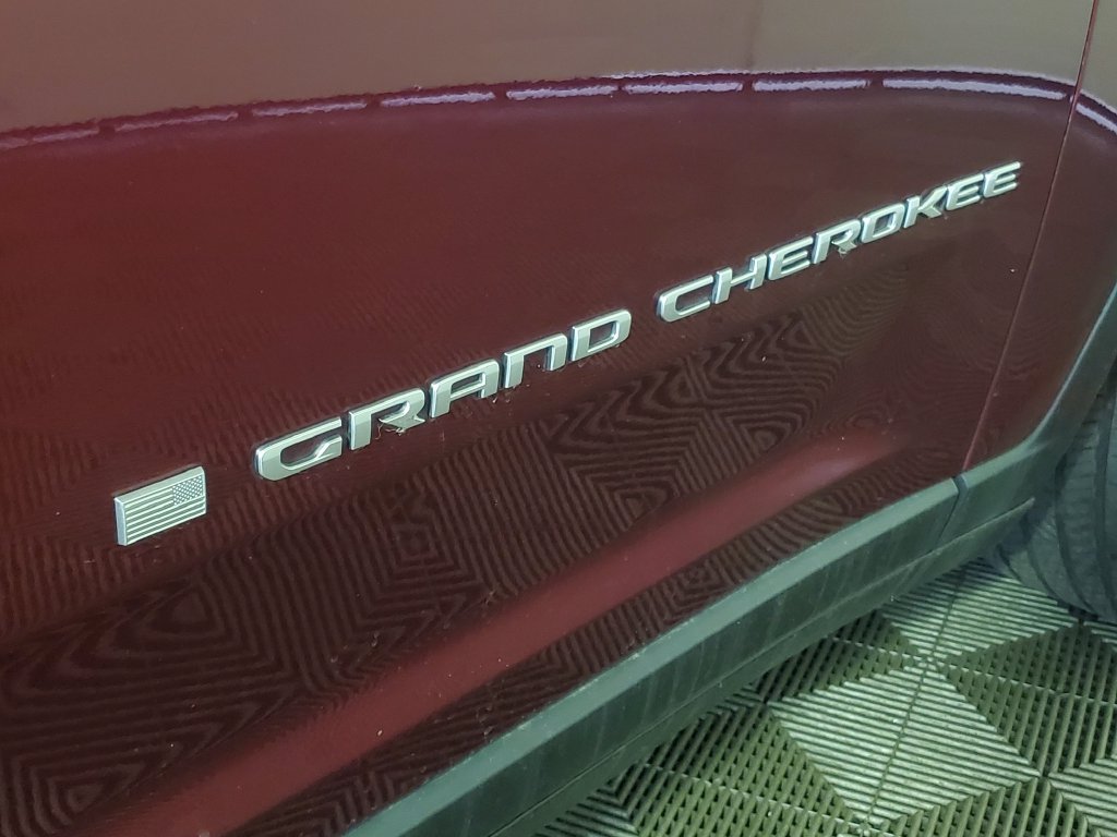 Used 2024 Jeep Grand Cherokee Limited w/ Luxury Tech Group II AWD/4WD image 32