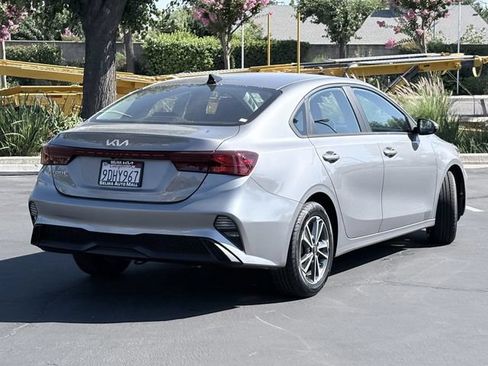 Certified 2023 Kia Forte LXS w/ LXS Technology Package FWD image 5