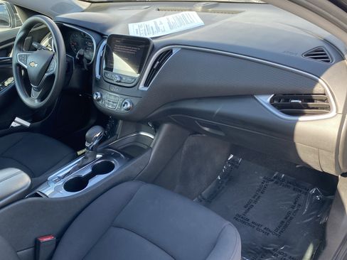 Used 2023 Chevrolet Malibu LT image 10